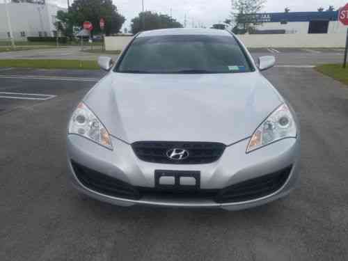 Hyundai Genesis 2 0t Coupe 2 Door 2010