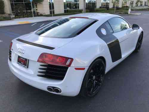 Audi R8 4 2 Quattro Coupe 2 Door 2012